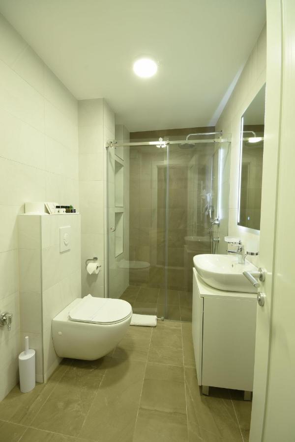 Hotel Lora Belgrade Exterior photo